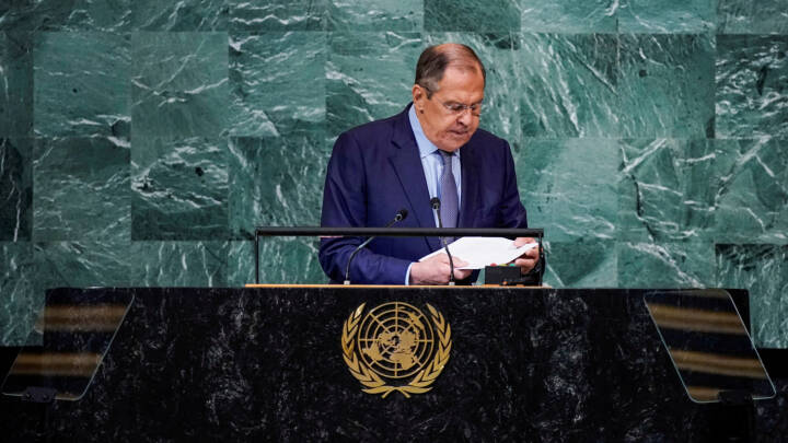 Ruslands udenrigsminister forsvarer krigen: Enhver anden stat ville gøre det samme