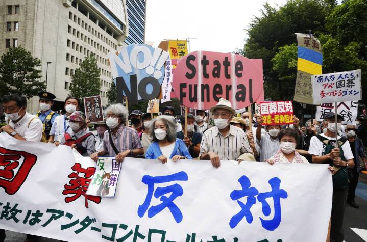 Statsbegravelse af Shinzo Abe udløser protester i Tokyo