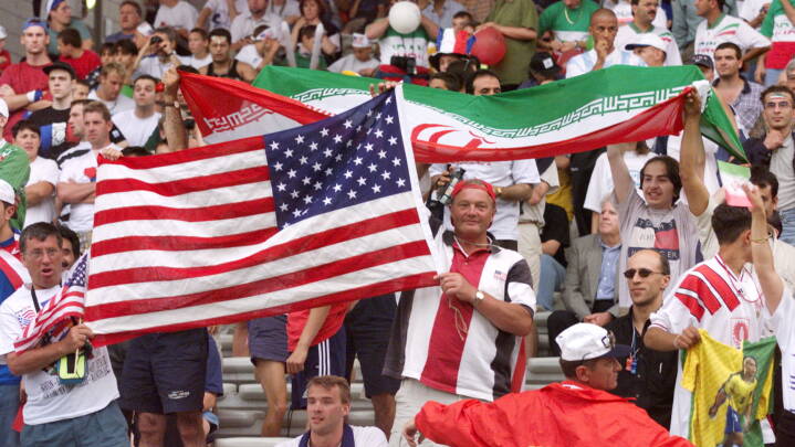 Iranske fans inden VM-opgør mod ærkerivalen USA: 'Både før og efter kampen er vi venner'