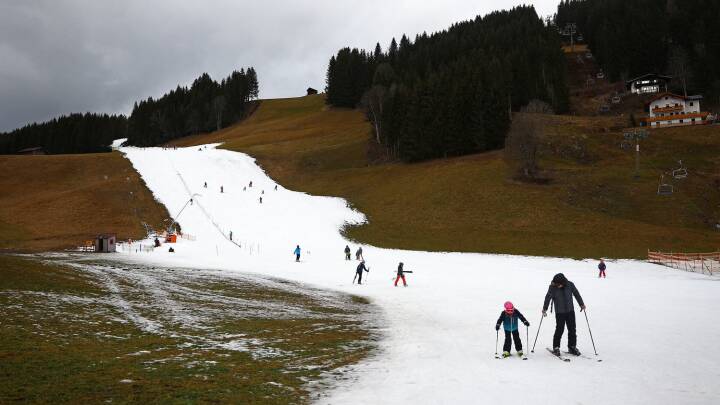 Skisæsonen skrumper: Alperne har mistet over en måned med sne