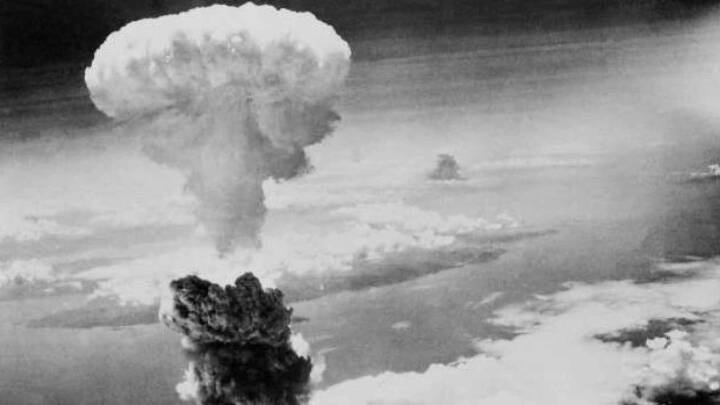 Atombombens udvikling