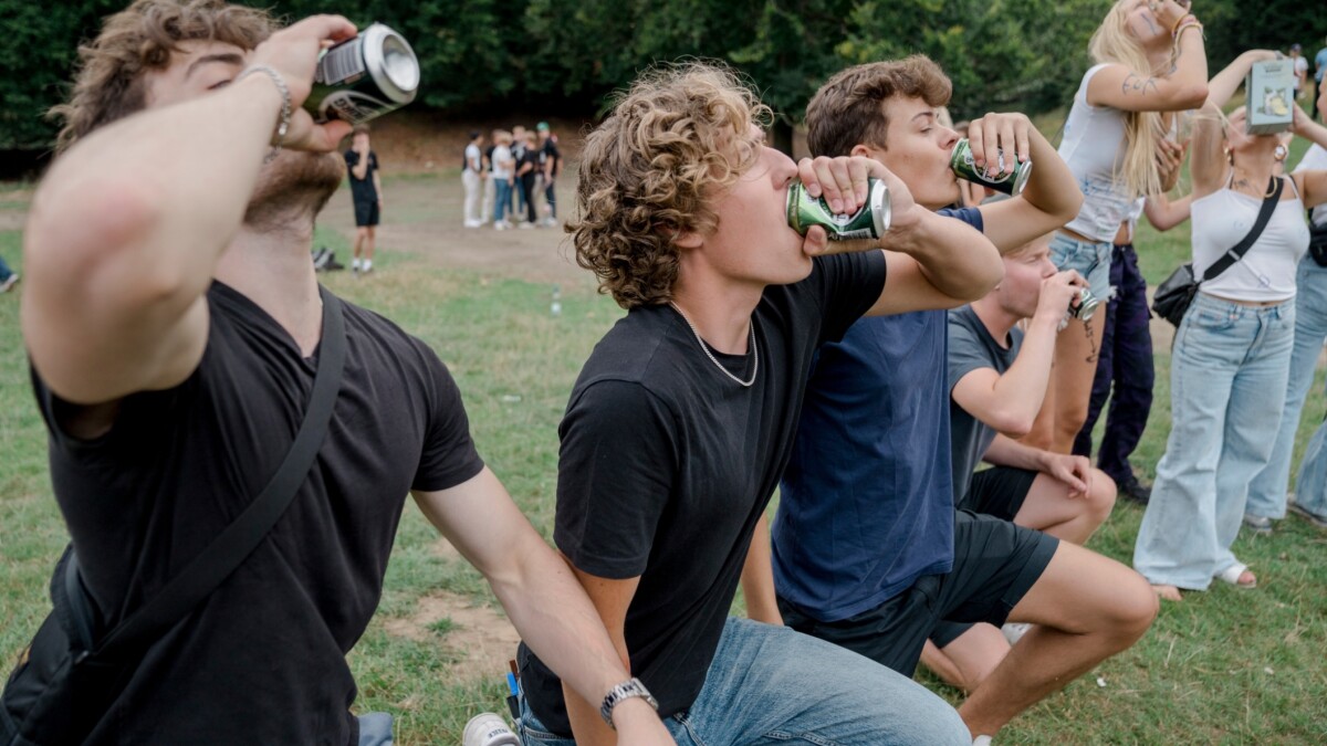 Færre unge mænd drikker alkohol og ryger cannabis: 'Risikovilligheden ikke er så høj som tidligere'