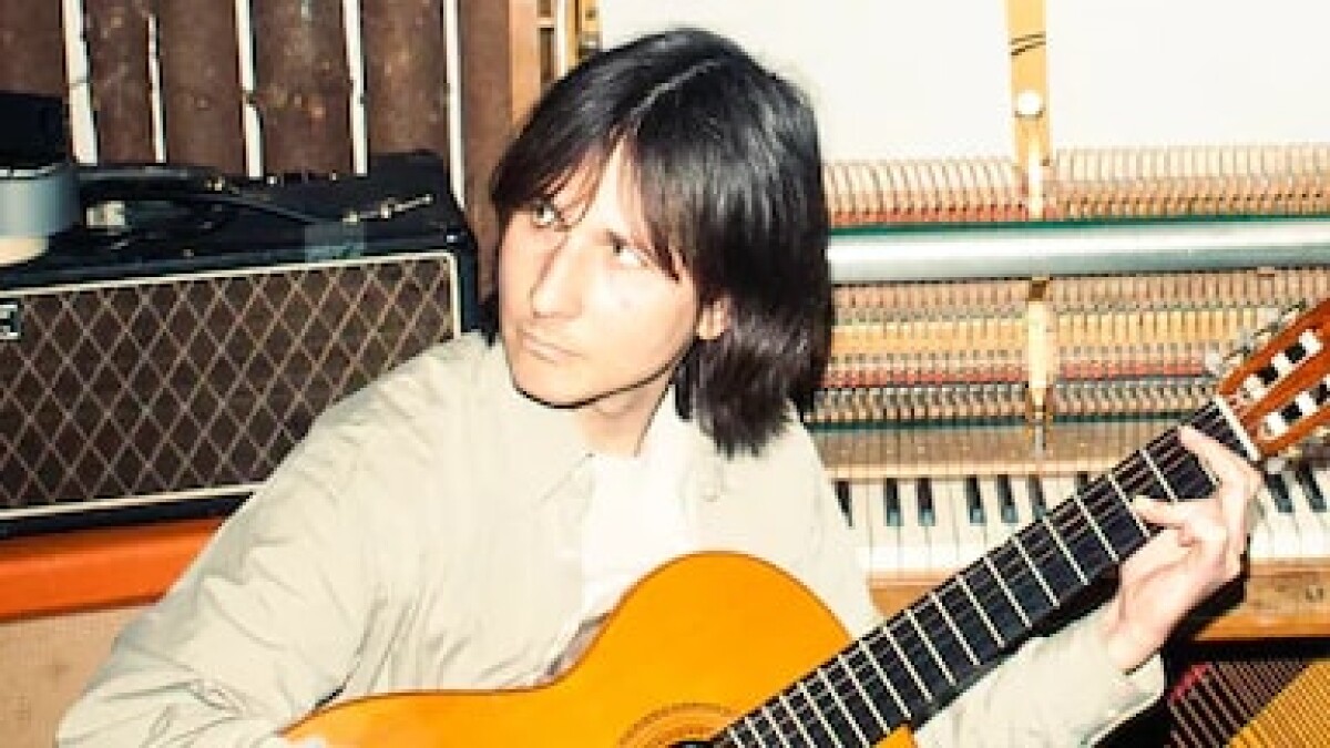 For 15 år siden var han én af landets største sangere. Et misbrug tvang ham til at genopfinde sig selv