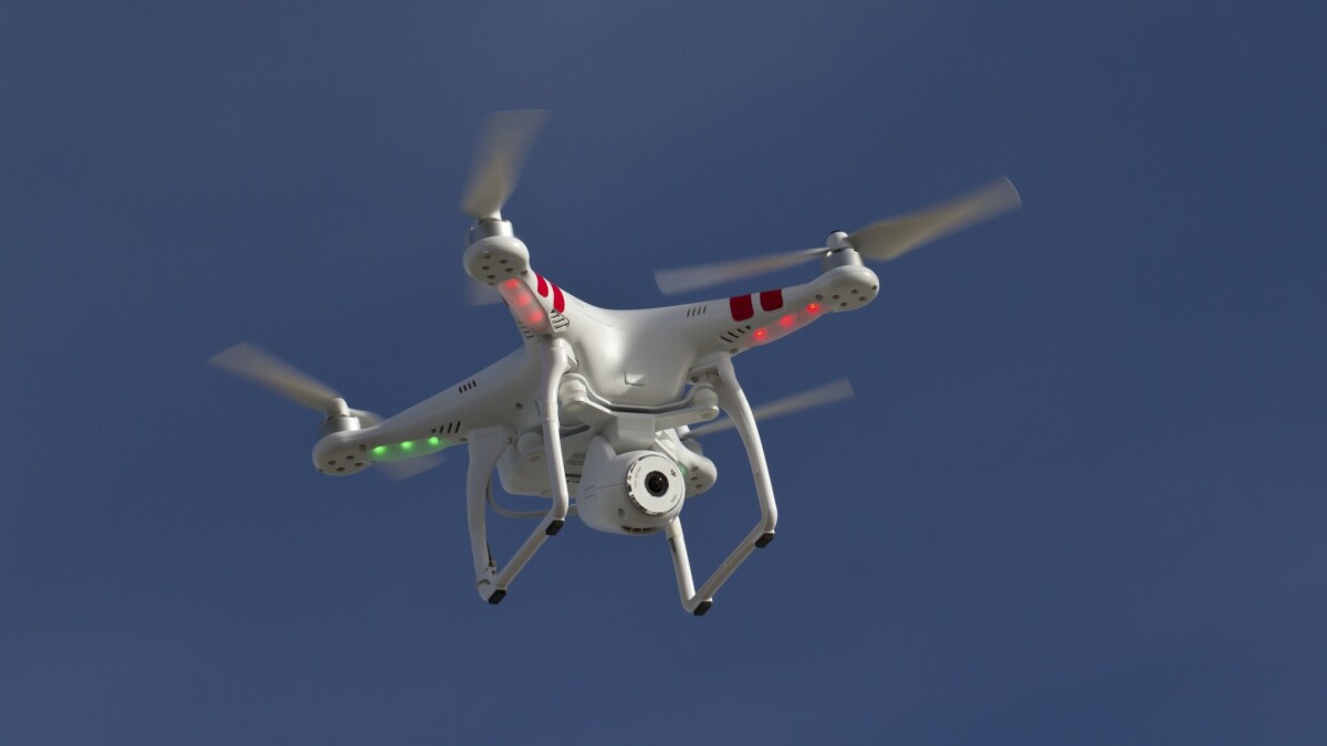 Dwell flåde rysten Vildfarne droner bør registreres | Trekantområdet | DR