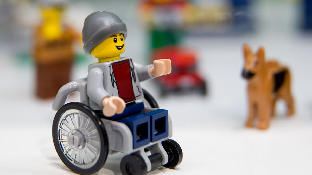 Legetøjsforsker: Handicappet Lego-figur er positiv for fremtidens legetøj Trekantområdet | DR