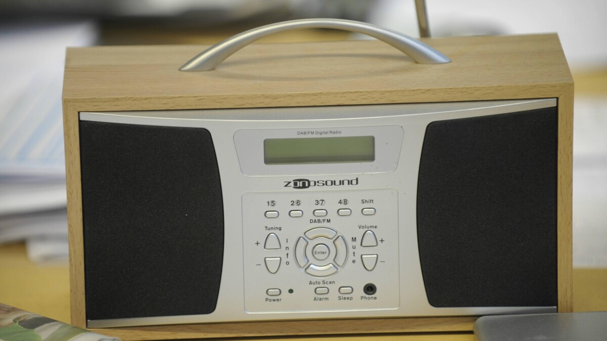 kompensation komme ud for silke Nyt format gør op mod 400.000 DAB-radioer ubrugelige | Indland | DR