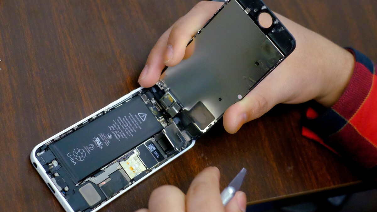 Eksisterer T misundelse Efter Apple-undskyldning: Nyt iPhone-batteri bliver billigere | Tech | DR