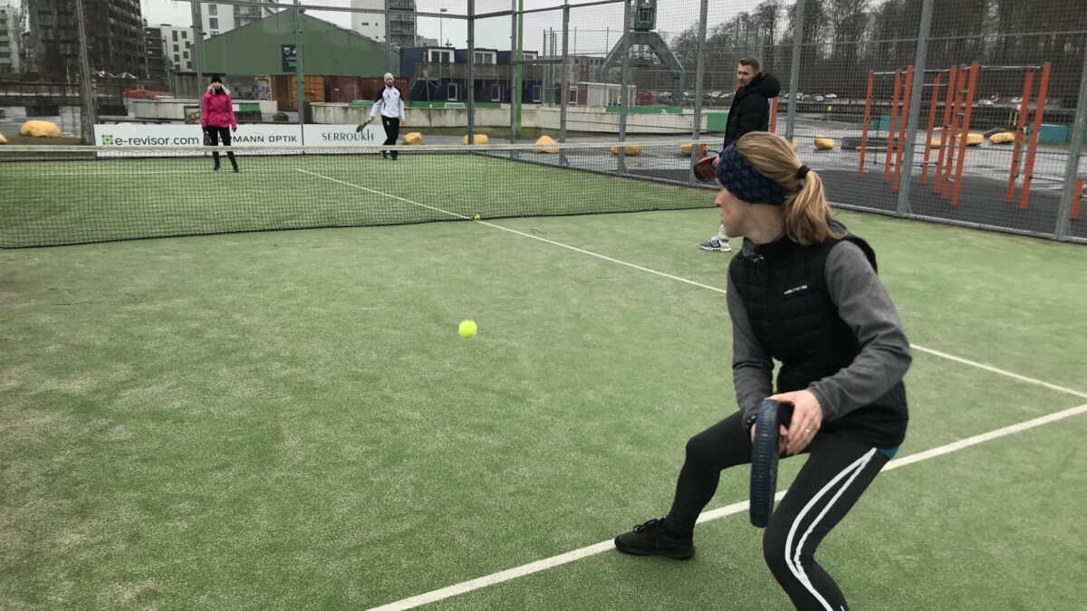 frill Oceanien Fern Sporten padel hitter i Danmark | Fyn | DR