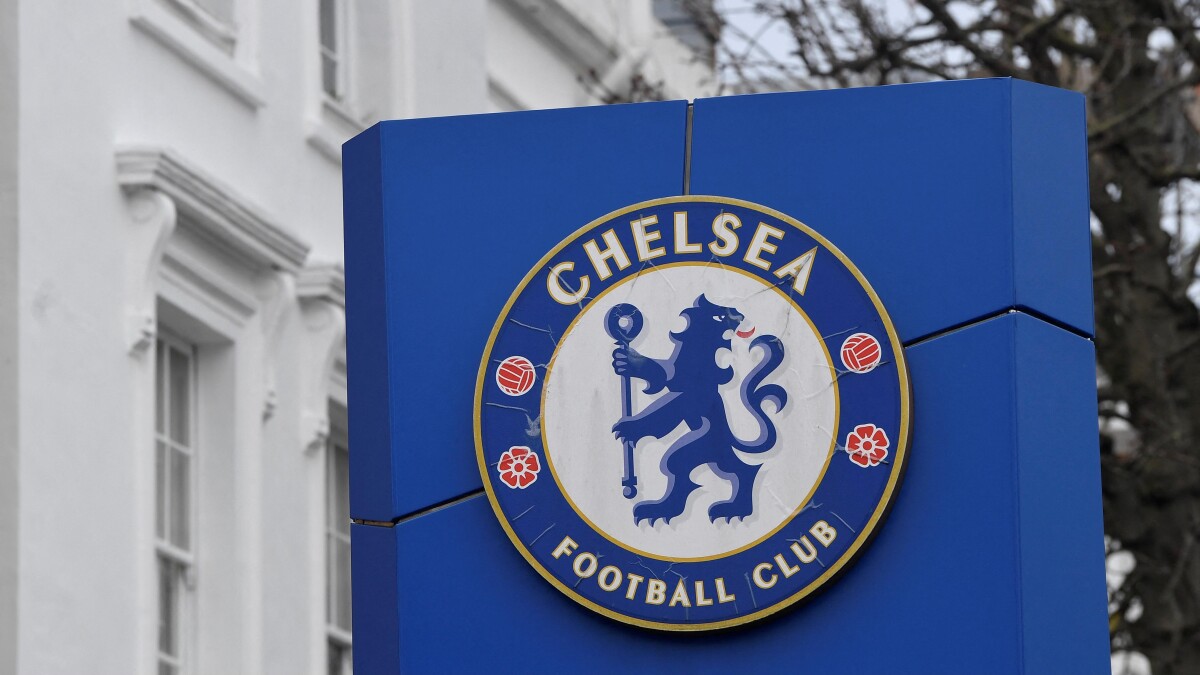 Analytiker Hofte person Chelsea bekræfter klubsalg til amerikansk rigmand | Seneste sport | DR