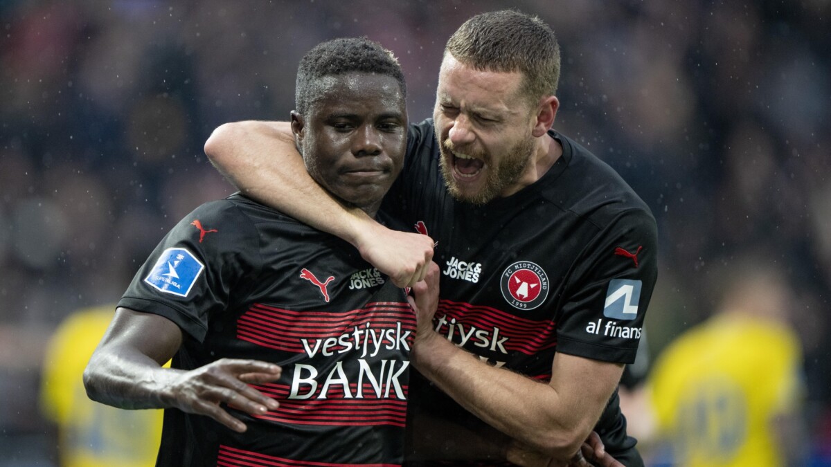 FC Midtjylland vinder over AGF i minut-til-minut kamp