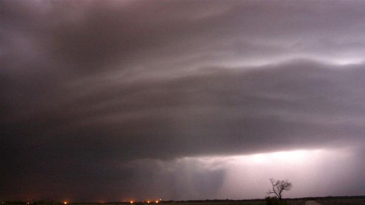 dechifrere himmelsk automat Dødbringende tornadoer rammer USA: Mindst 17 er dræbt | Udland | DR
