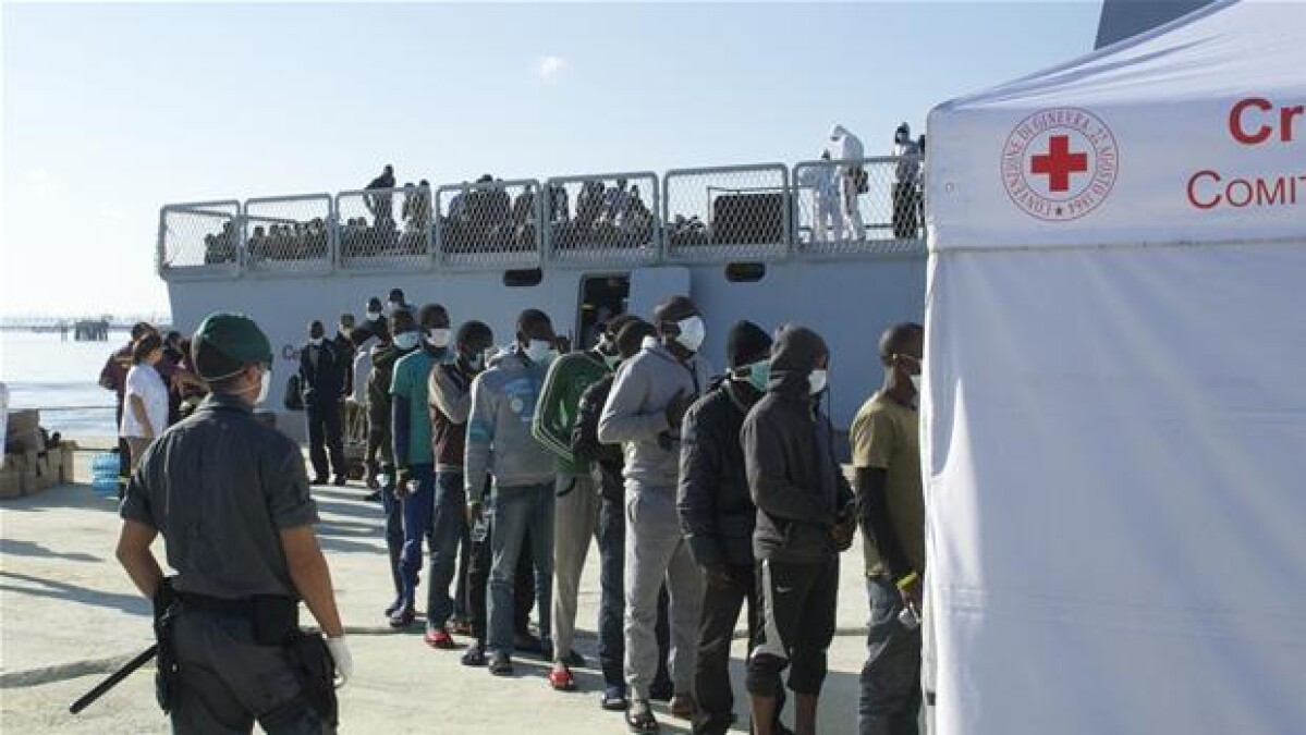 Italien ved at bukke under for flygtningepresset Indland | DR