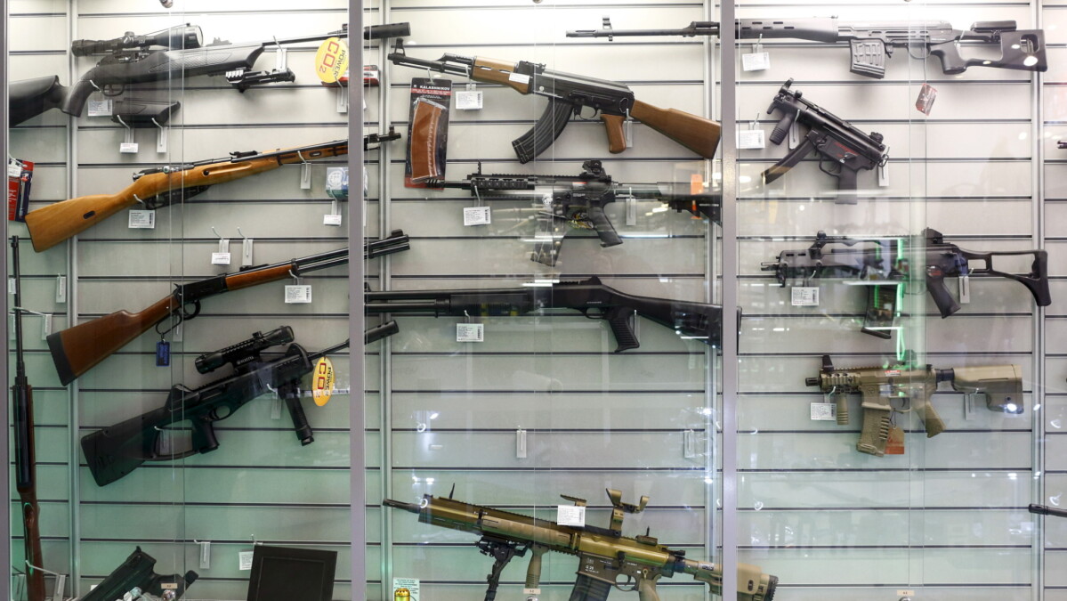 Ups Modsatte Ikke kompliceret Tyskerne køber våben til selvforsvar i stor stil | Udland | DR