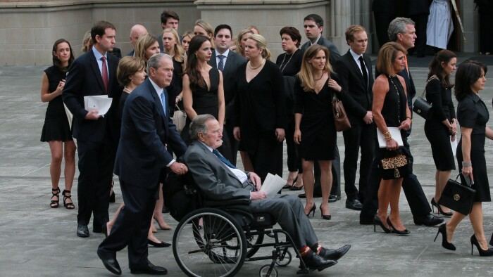 tidligere præsidenter sagde farvel til Barbara Bush | Udland
