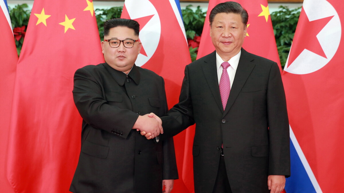 job Under ~ Løb Kinas præsident mødes med Nordkoreas leder | Udland | DR