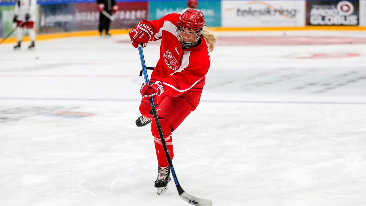 DR transmitterer de danske kvindelige ishockey-spilleres VM-kampe.