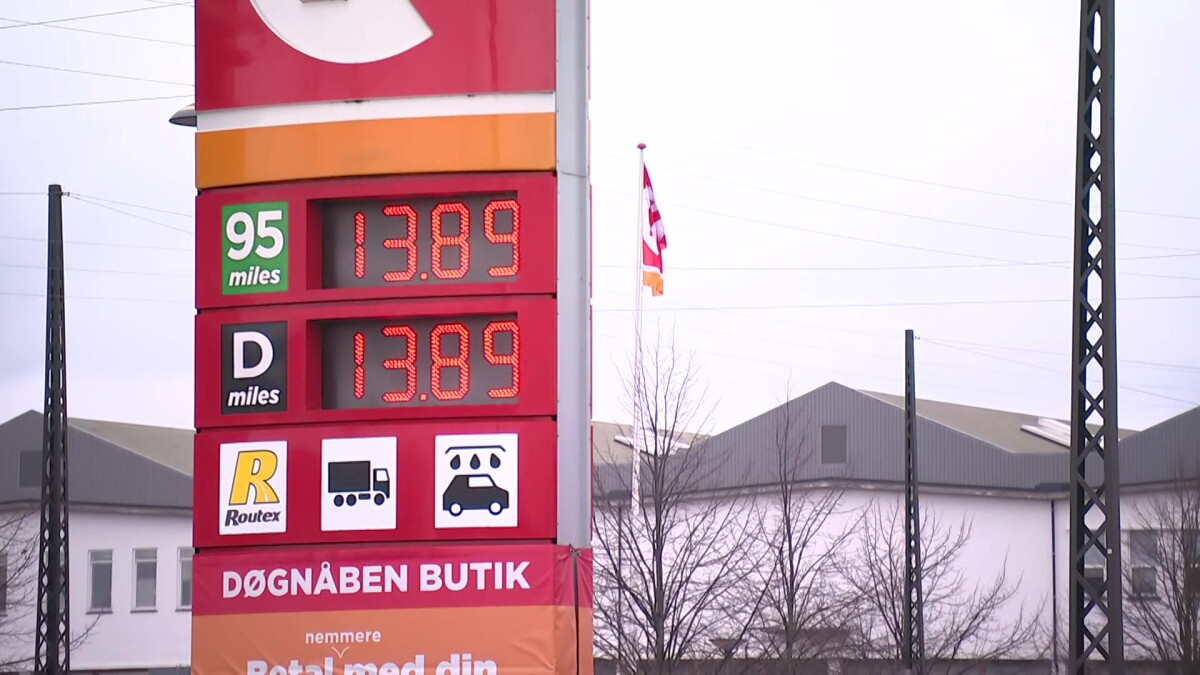 Benzinpriserne på laveste niveau siden krigens start: 'En glædelig nyhed for bilejerne' Penge | DR