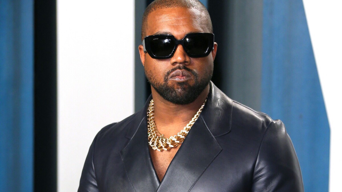 undersøger anklager mod Kanye West om adfærd | | DR