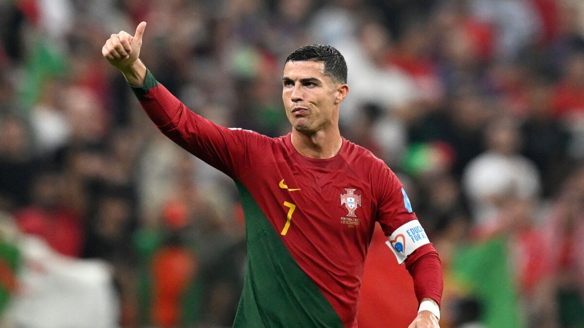 Cristiano Ronaldo salta al saudiarabiske Al Nassr | Fodbold | DR