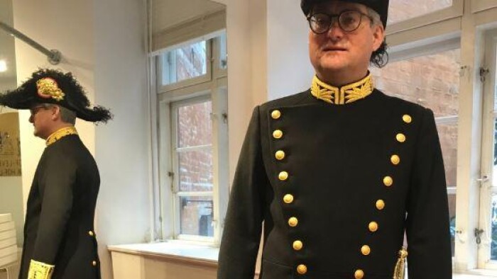 Søren Pind går af med stil: Ifører sig ministeruniform til 40.000 ...