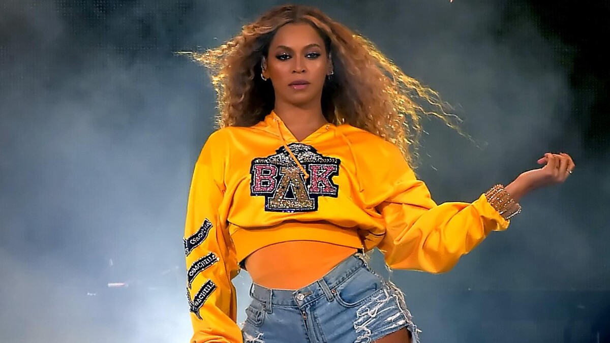 Beyoncé bryder med 125 års historie: Hyrer sort fotograf til sin ...