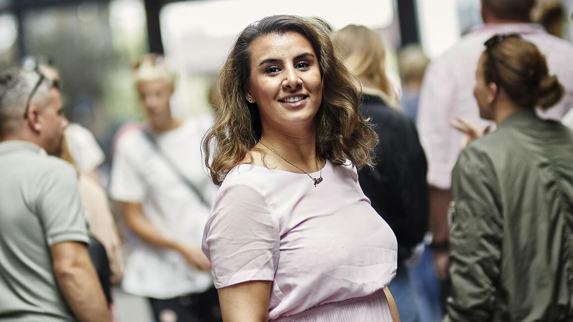Faiza Robi Faiza på 25 vil være Danmarks nye daddeldronning | Mad | DR | Mad | DR