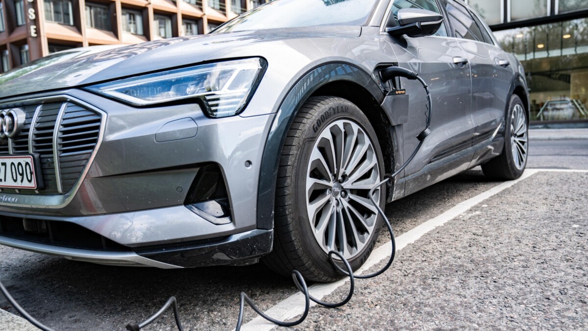 Hver fjerde nye bil i 2021 er el eller plugin hybrid Teknologi DR