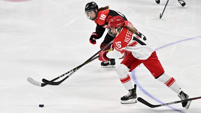 Danske ishockey-kvinder holder sig i live ved VM med sejr over Kina ...