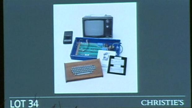 VIDEO Verdens første Apple-computer bliver solgt på auktion | Udland | DR